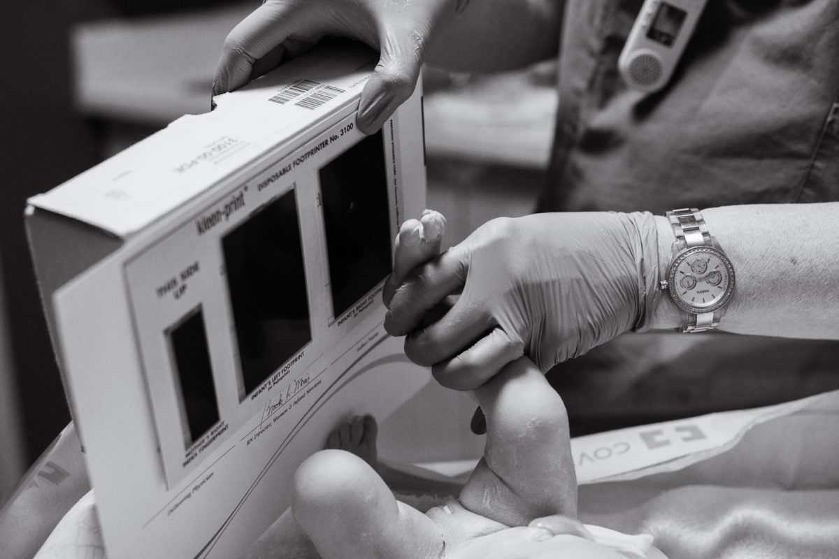 Phoenix, AZ Birth Photography at Banner Thunderbird Hospital