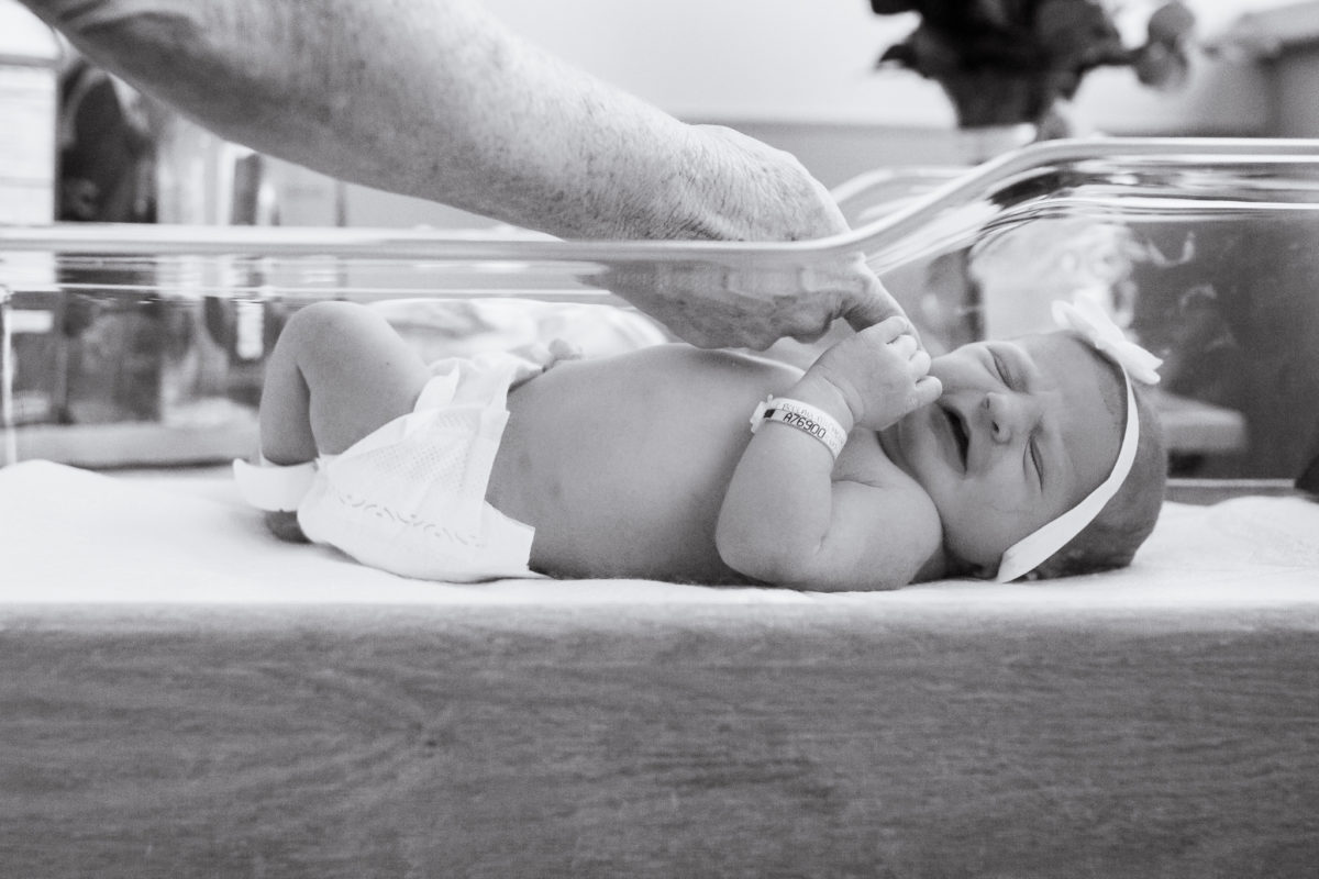 Phoenix, AZ Birth Photography at Banner Thunderbird Hospital