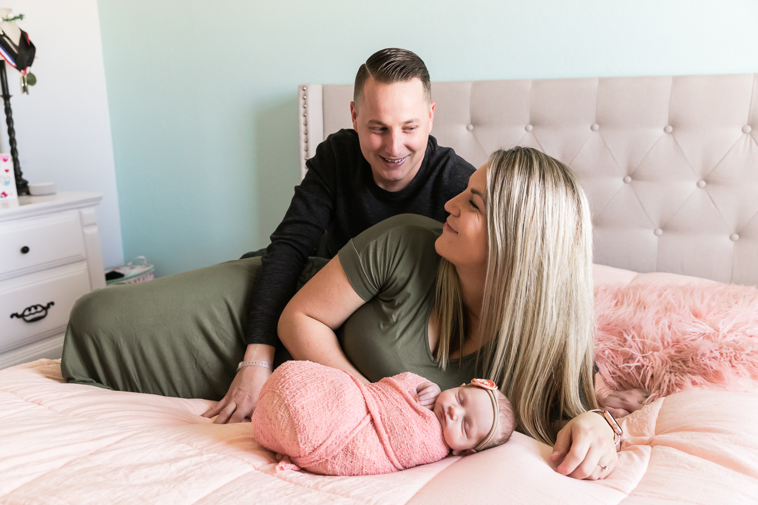 Lifestyle In-Home Newborn Photography Session | Goodyear, Arizona | Baby Harlow